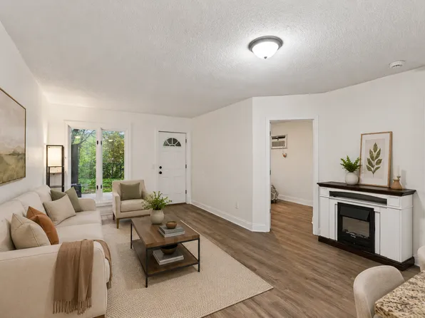 4664 Tower St SE APT 212, Prior Lake, MN 55372