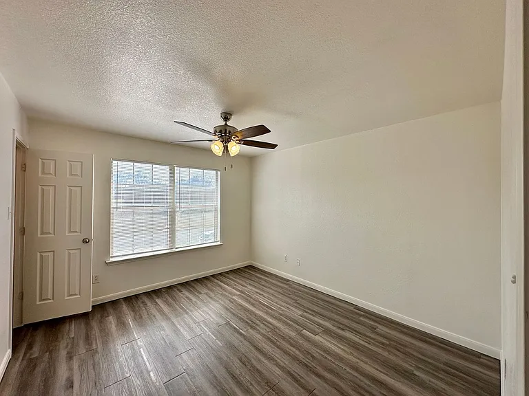 3401 Turner Ave — Photo 15