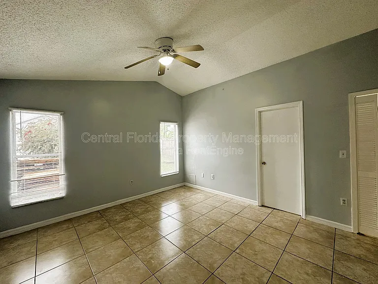 11818 Shotgate Ct — Photo 10