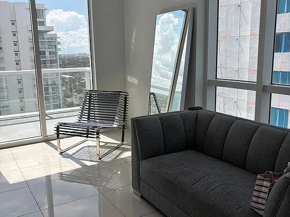 1871 NW South River Dr Unit 2005, Miami, FL 33125