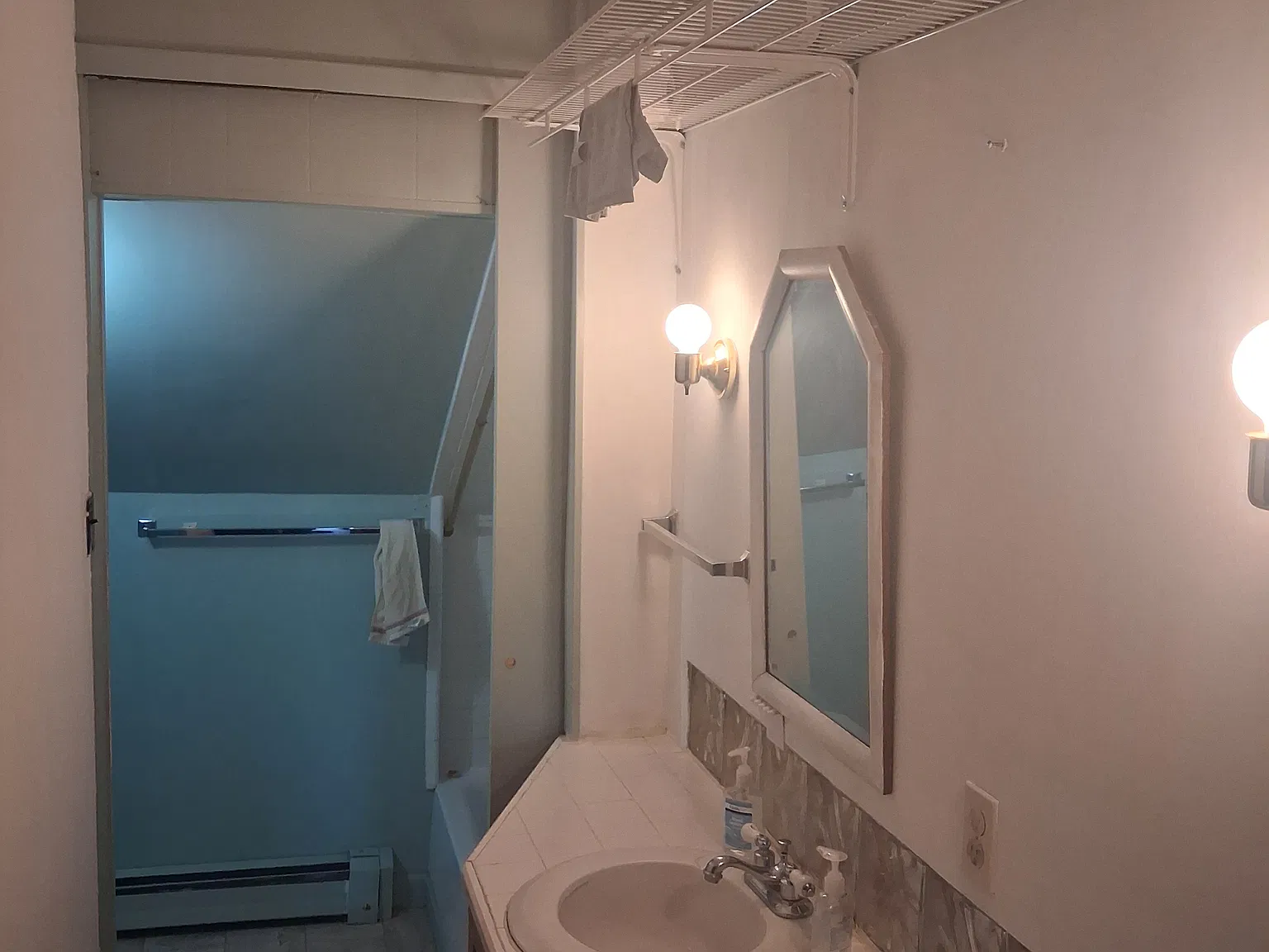 2 bed, 884 sqft, $1,100 — Photo 4