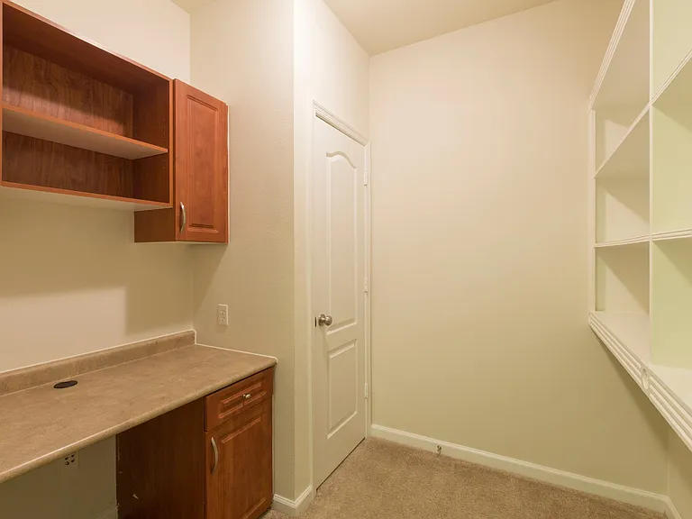 Classic built-in desk