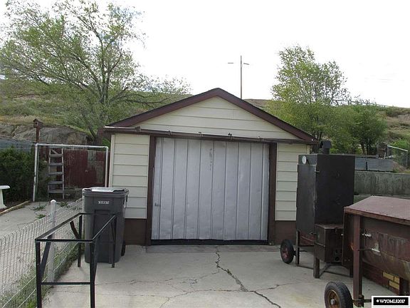 4th image of 707 McTee St
