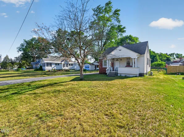 77 Oakdale Avenue, Schenectady, NY 12306