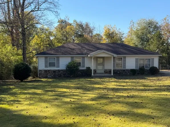 273 Hike Dr, Florence, AL 35633