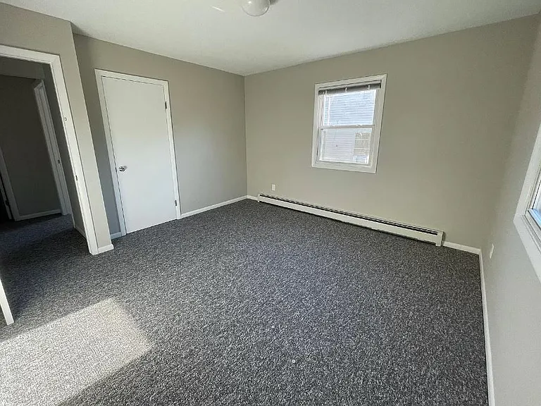 6549 Henry St — Photo 9