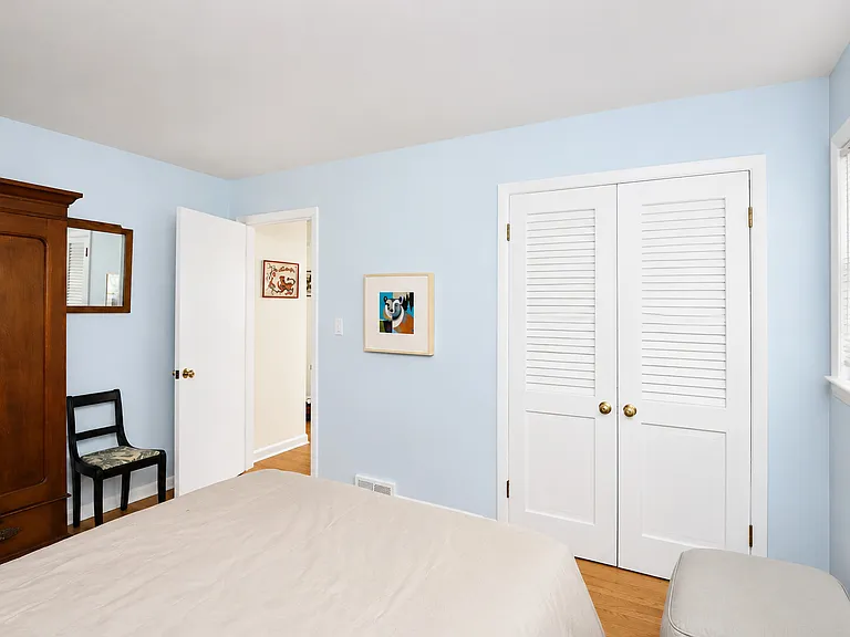 915 N Pine Ave — Photo 14