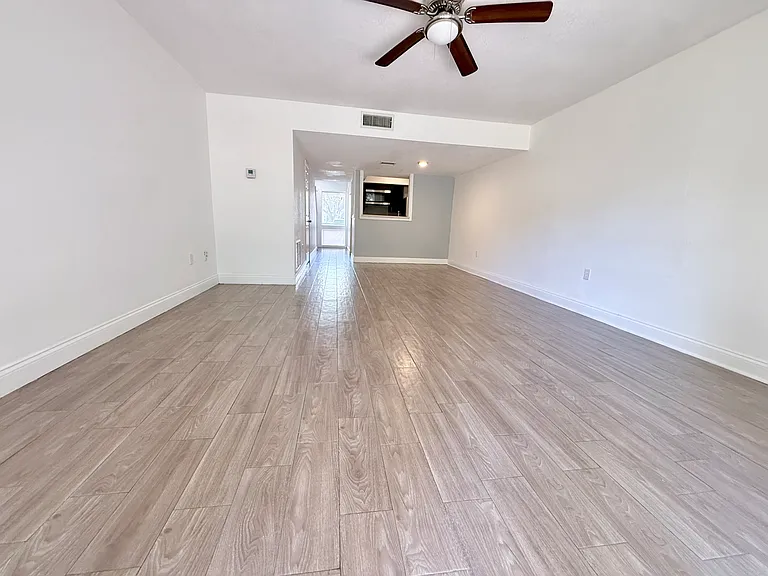 5111 Eaglesmere Dr #D — Photo 1