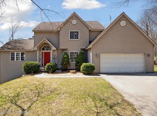 1729 Olympian Way, Howell, MI 48843