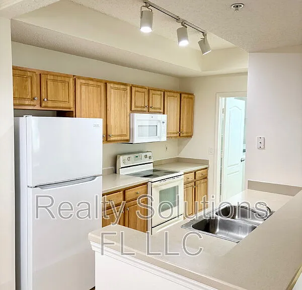 12216 Wild Iris Way #106 — Photo 4