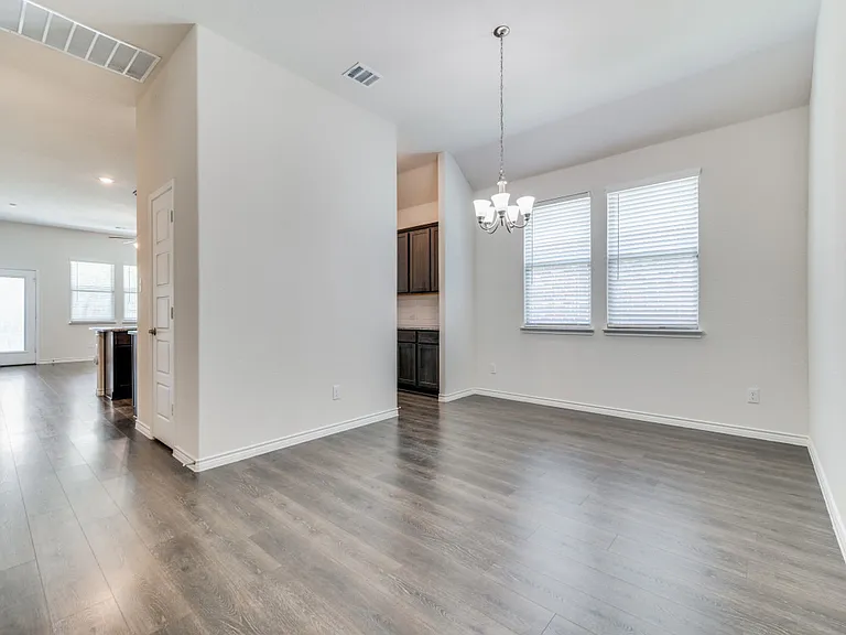763 Philadelphia St — Photo 46