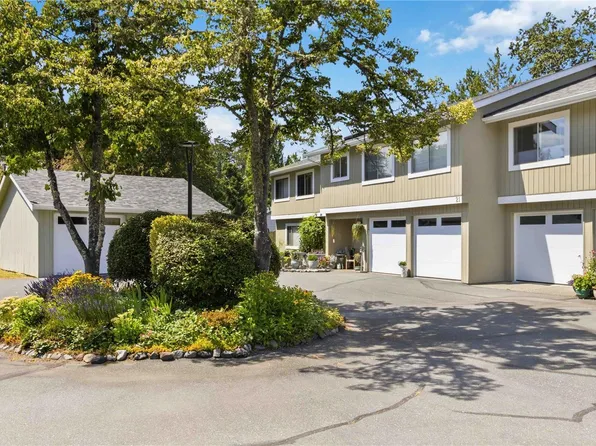 2020 White Birch Rd #20, Sidney, BC V8L 2R1