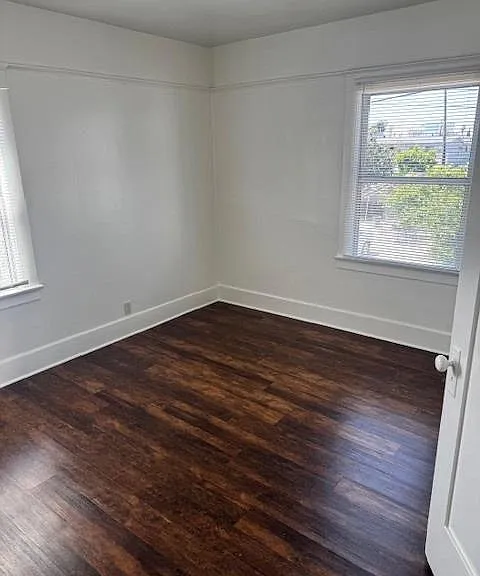 520-530 E 17th St #520 — Photo 7