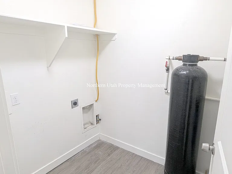 1290 N 200 W #1 — Photo 15