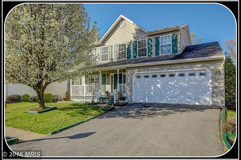 1st image of 6 Lakeside Dr