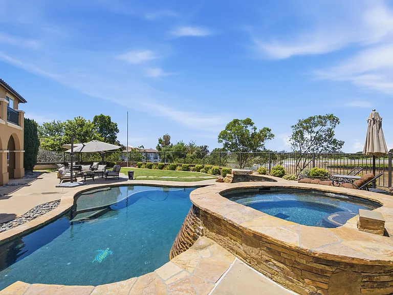 848 Jensen Ct — Photo 44