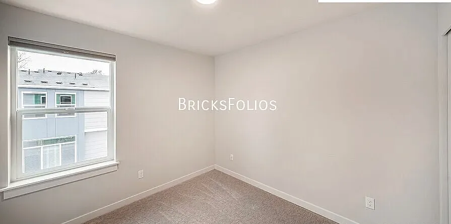 4 bed, 1775 sqft, $1,000 — Photo 2