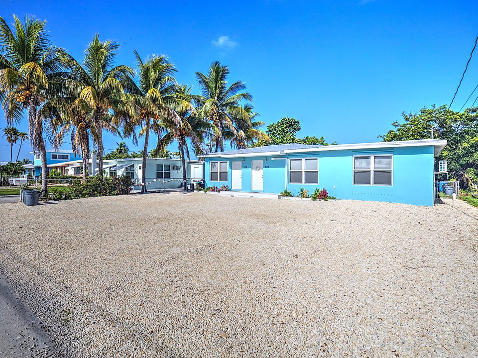 1st image of 305/ 315 109th St