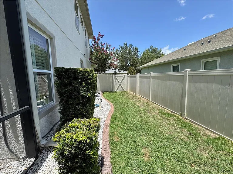 212 Montara Dr — Photo 7