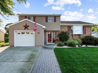 36 Mountain Ave, Hazlet, NJ 07730