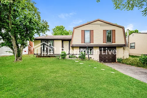 3994 Vermilion Ave Photo 1