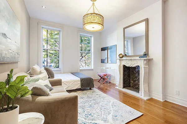 Sold by Compass | media 13