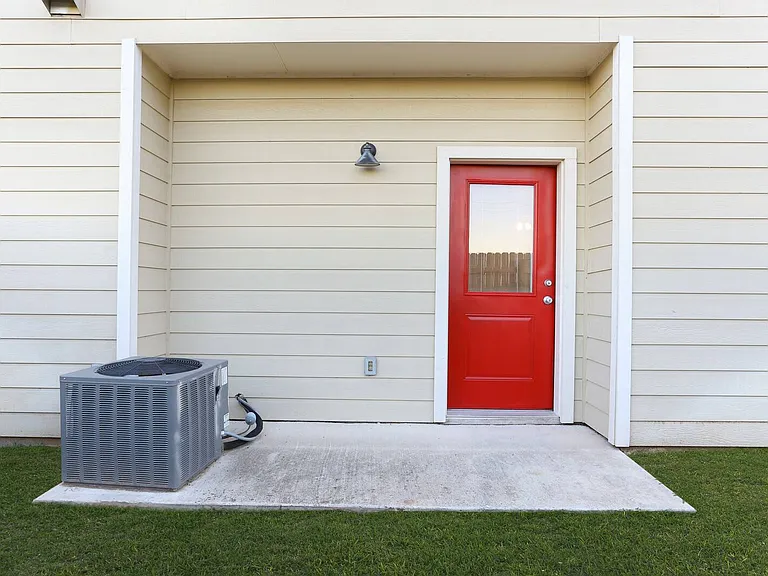 211 Circle Ct — Photo 21