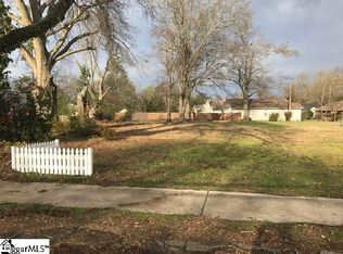 404 S Main St, Simpsonville, SC 29681