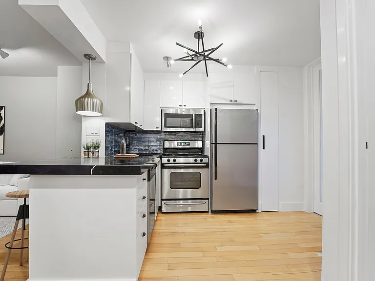 107 Avenue A #4F — Photo 6