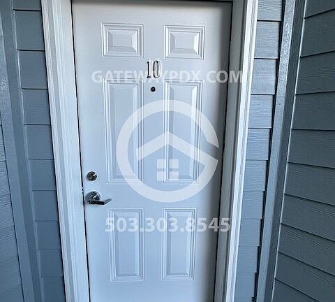 4th image of 13020 SE Foster Rd #10