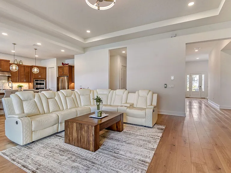 279 Bismarck Palm Rd — Photo 5
