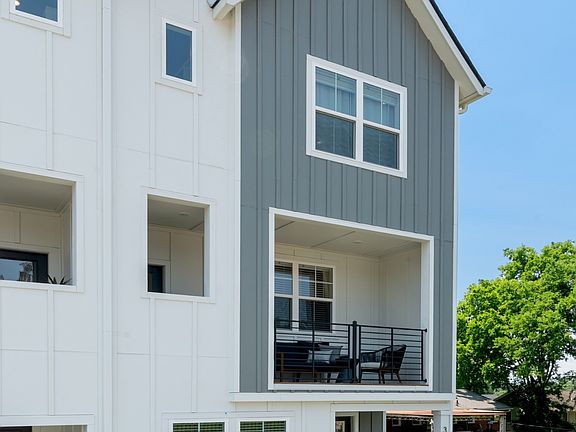2nd image of 3212 Conviser Lot 22