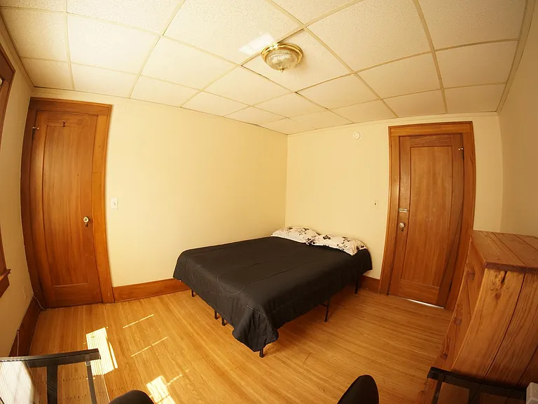 121 Crittenden Blvd — Photo 18