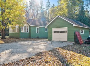 W11944 Parkway Rd, Crivitz, WI 54114