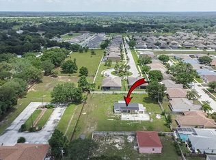 1669 S Mulrennan Rd, Valrico, FL 33594