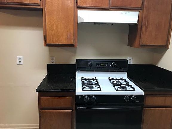 4th image of 5000 Echo St APT 9