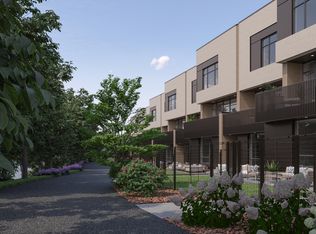 2235 W Oakdale Ave #21-B, Chicago, IL 60618