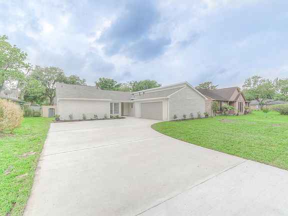 2nd image of 3106 Cherry Springs Dr