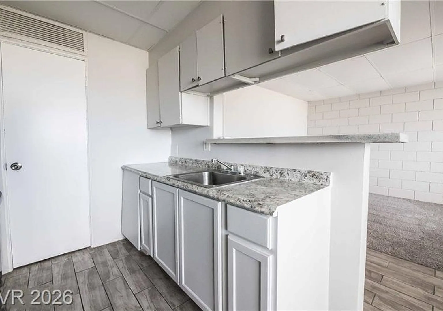 239 W Cleveland Ave — Photo 1