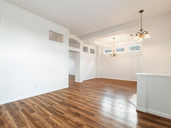 3rd image of 10440 Arbor Way