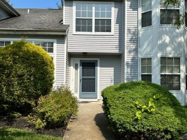 426 Hampton Ct