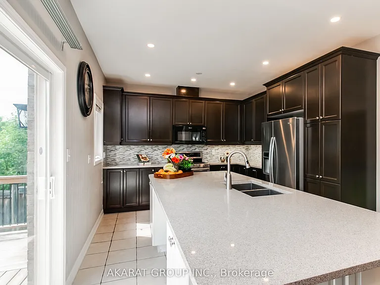 3320 Cline St — Photo 17
