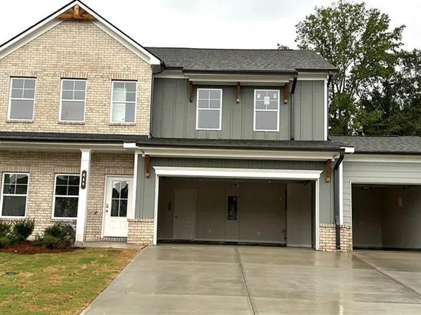 646 Winding Rose Dr, Hoschton, GA 30548