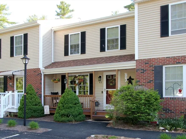 42 Ridge Dr #42, Middleboro, MA 02346