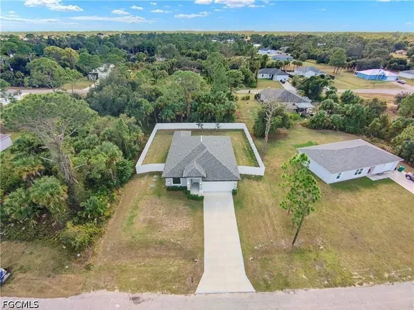 5008 Myrtlewood Rd, Labelle, FL 33935