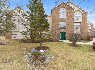 410 Cunat Blvd APT 2G, Richmond, IL 60071