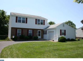 6531 Neshaminy Valley Dr, Bensalem, PA 19020