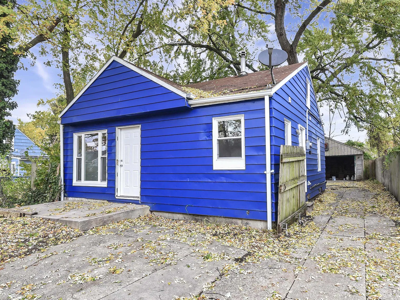 2 bed, 696 sqft, $1,300 — Photo 3