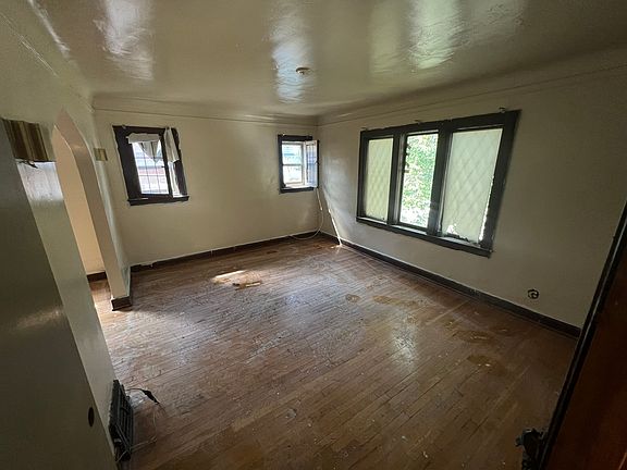 2nd image of 18540 Russell St #2