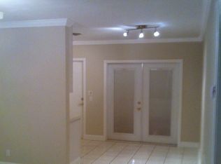 2411 NE 25th Pl, Fort Lauderdale, FL 33305